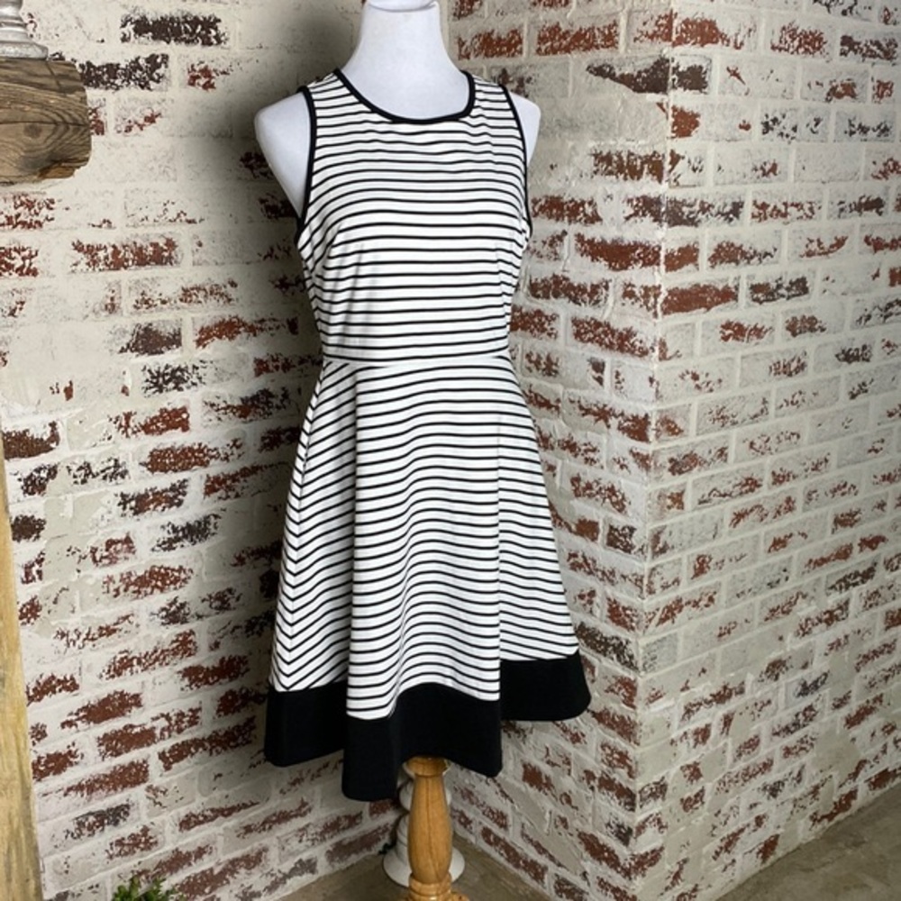 NICOLE MILLER WOMENS MEDIUM DRESS FLAWLESS NONSMOKING HOME